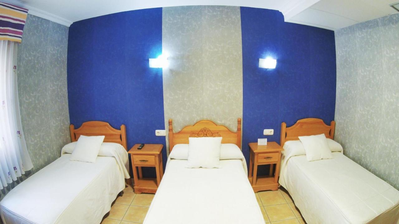 Triple Room,765918379:JPEG
